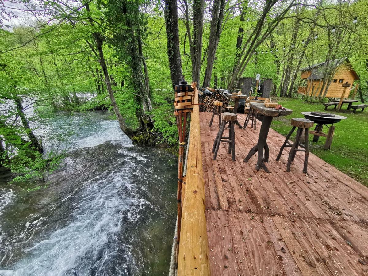 Riverland Gornji Zvečaj Eksteriør billede